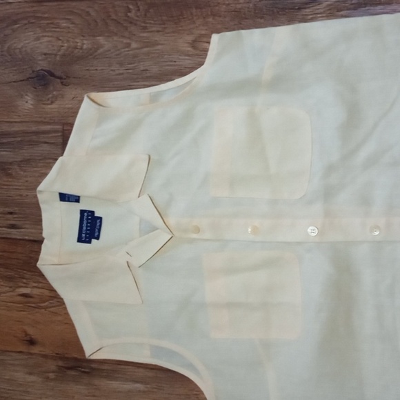 Liz Claiborne Tops - Liz Claiborne Cream Casual Button Down Shirt